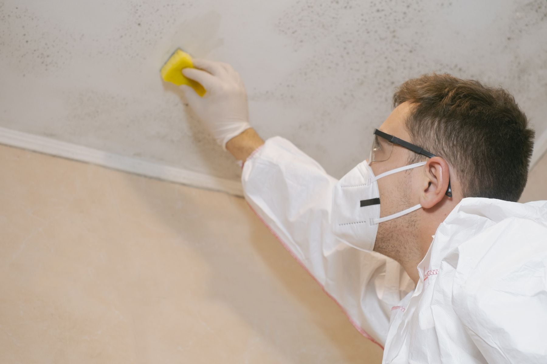 Are P2 Masks Suitable for Mould Cleaning?