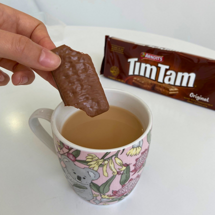 TimTam slam with tea